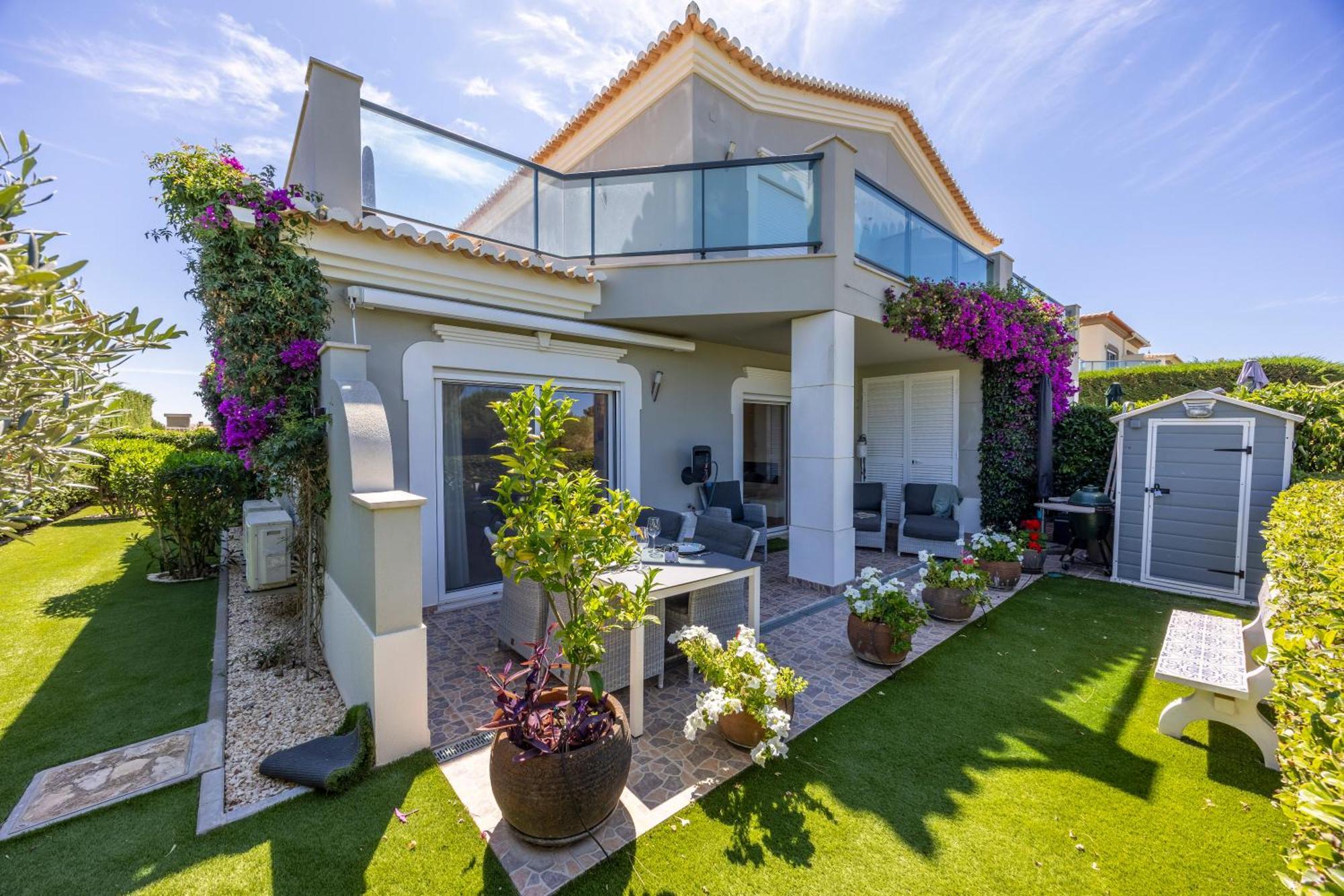 Boa Vista - Golf View Villa Lagos